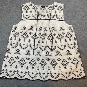 Womens Talbots Embroidered Scallop Hem Top White Round Split Neck Sleeveless LG